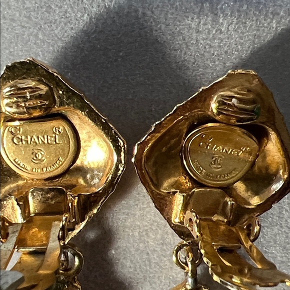 Very rare mademoiselle standing sillouette earring - Picture 4 of 6